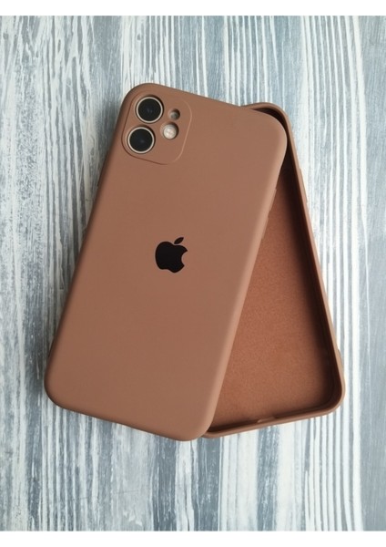 Apple iPhone 11 Uyumlu Kamera Korumalı Lansman Içi Kadife Silikon Logolu Telefon Kılıfı