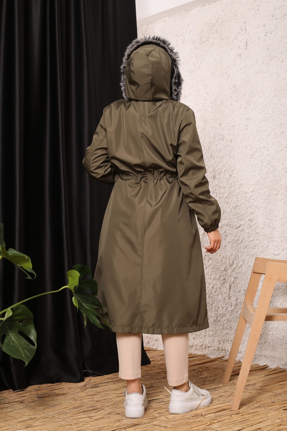 Vibeys Collection Siyah Içi Kürklü ve Su Geçirmez Büyük Beden Battal Kadın Kışlık Mont & Kaban görsel 8