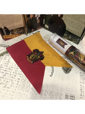 Sihir Dükkanı Gryffindor El Flaması Özel Kesim