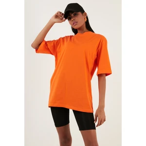 Pamuklu Oversize Bisiklet Yaka T Shirt Bayan T Shirt 5864562