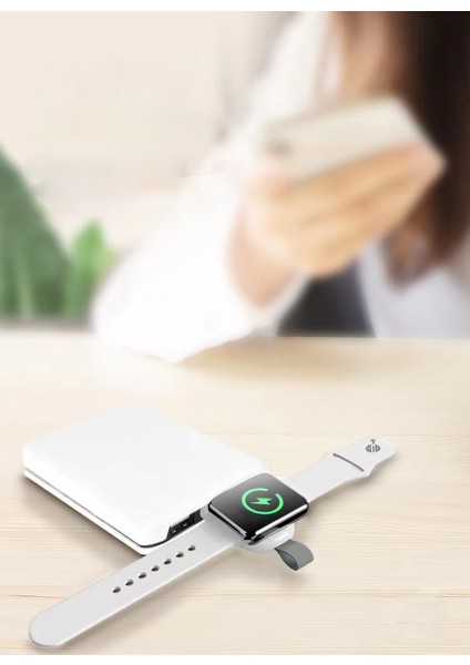 Apple Watch Uyumlu Taşınabilir Manyetik Şarj Aleti USB Girişli