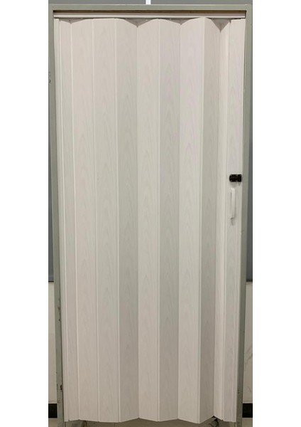 Akordeon Kapı Kibar Modeli, Akağaç Ahşap Desenli, 84X216