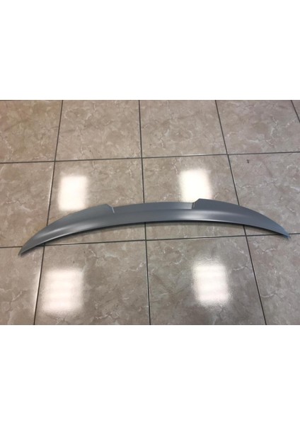 Bmw F32 m4 bagaj üstü spoiler yarasa siyah boyalı plastik