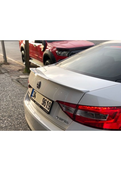 Skoda süperb bagaj üstü spoiler siyah boyalı 2015+