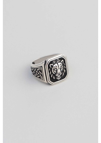 Aslan Figürlü Gümüş Erkek Yüzük