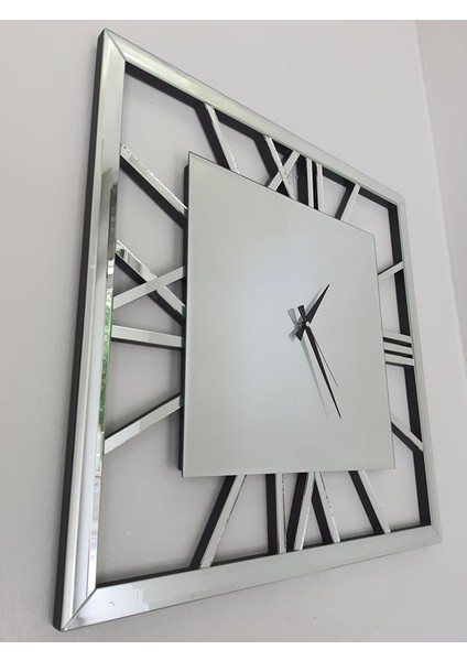 Time Silver Model Gümüş Renk 70 Cm x 70 Cm Dekoratif Aynalı Duvar Saati