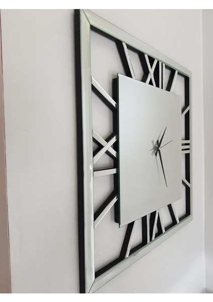 Time Silver Model Gümüş Renk 70 Cm x 70 Cm Dekoratif Aynalı Duvar Saati