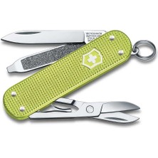 Victorinox Çakı Classic Alox Lime Twist Açık Yeşil Kutuda