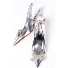 Mio Gusto Sheila Gümüş Renk Taşlı Fiyonk Aksesuarlı Arkası Açık Kadın Abiye Topuklu Ayakkabı