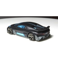 Matchbox Koleksiyon Metal Model Araba 2018 Bugatti Divo