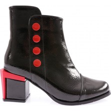 DGN 725-22K Kadin Aksesuar Detayli Topuklu Bot