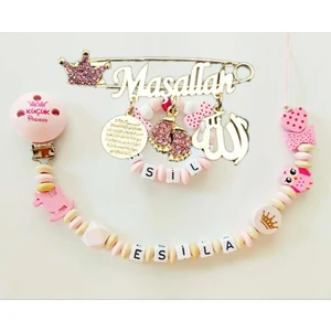 Sahi Aksesuar Isimli Bebek Emzik Zinciri Seti ve Pembe Taşlı Bebek Yaka Iğnesi