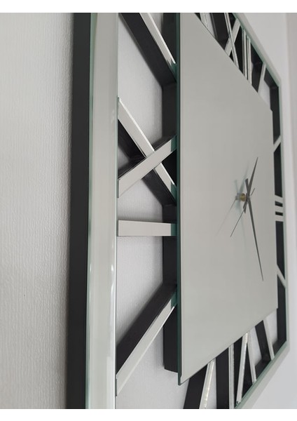 Time Silver Model Gümüş Renk 70 Cm x 70 Cm Dekoratif Aynalı Duvar Saati