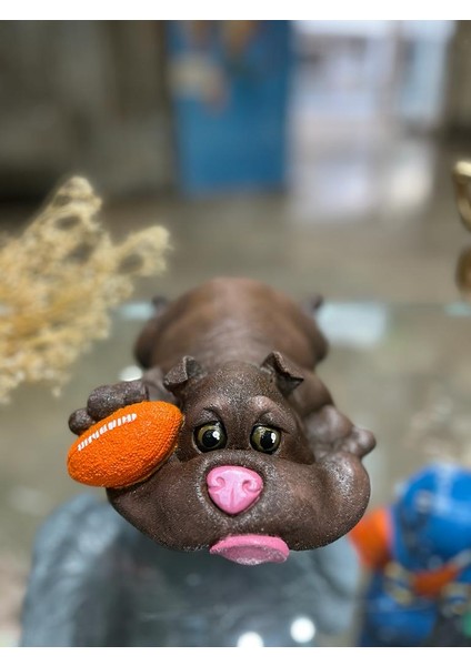 Yatan Bulldog Köpek Heykel Biblo