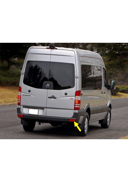 Mercedes Sprinter 2007-2016 Arka Tampon Sağ Reflektörü A9068260140 fiyatları
