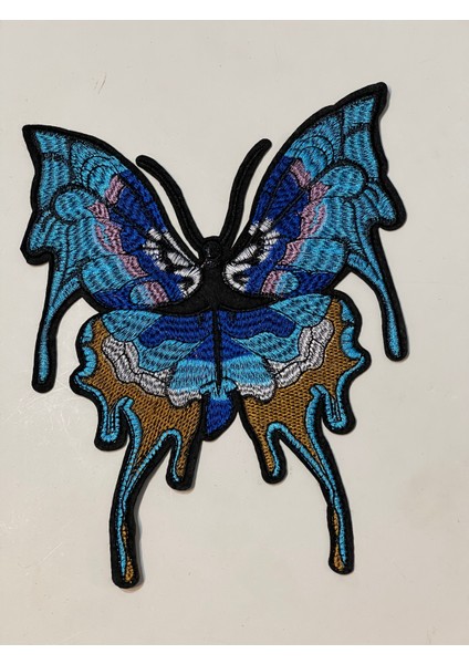 31X18 cm Ütü Ile Yapışan Nakış Işlemeli Büyük Kelebek