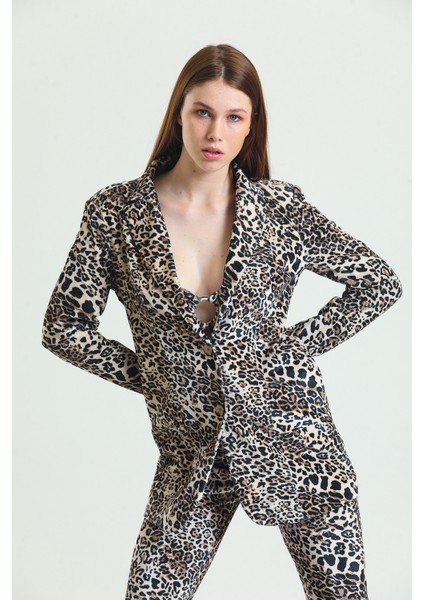 Astarlı Önü Düğmeli Leopar Kadife Abiye Ceket | CKT34573 Leopar Desenli modelleri