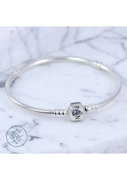Charm Uyumlu Yılan Bileklik, Düz Klips, Ahşap Kutu Içerisinde+ 1 Adet Charm fiyatları