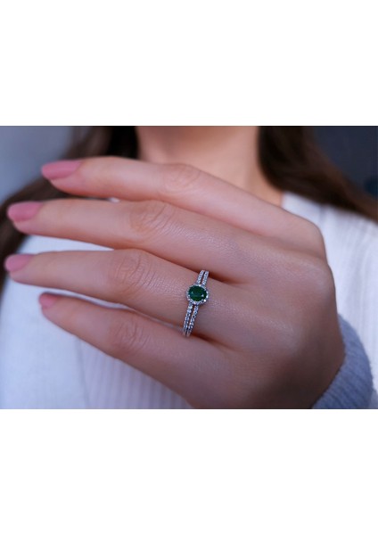 Pırlanta ve Oval Zümrüt Taşlı Yüzük 0405R0005 fırsatları