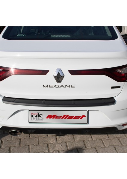 Renault Megane 4 Arka Tampon Eşiği Mat Siyah 2016 ve Sonrası Uyumlu