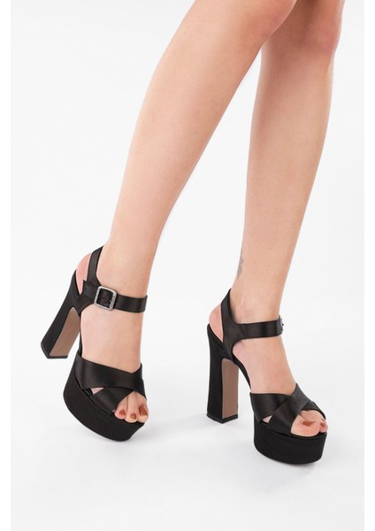 700 Kadın Platform Topuklu Abiye Ayakkabı Siyah fırsatları