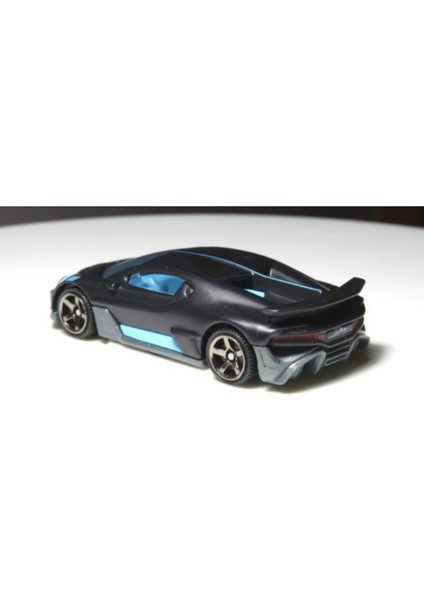 Koleksiyon Metal Model Araba 2018 Bugatti Divo