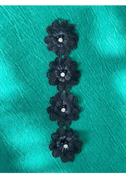 7x5 cm Zirkon Taşlı Siyah Çiçek Aplik Arma Yama