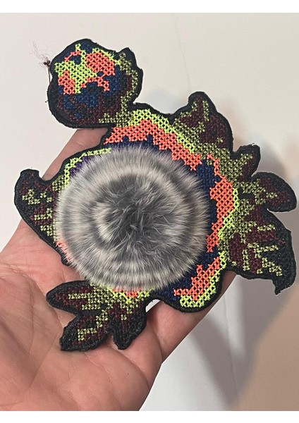 15X11 cm Ütü Ile Yapışan Kanaviçe Işlemeli Ponponlu Aplik Yama Arma Aksesuar