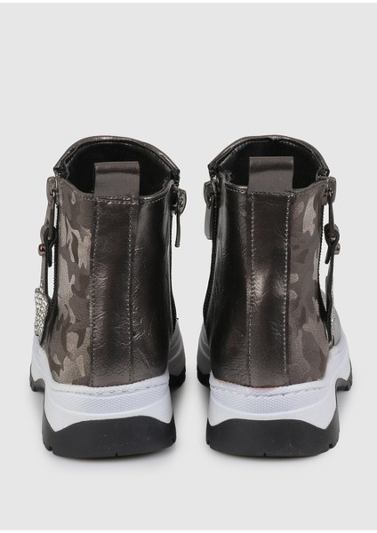 Siyah Kız Çocuk Bot fırsatları