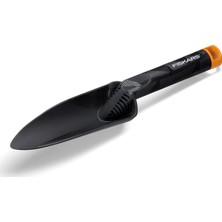 Fiskars 137010-1000695 Solid Küçük Toprak Küreği - Sivri