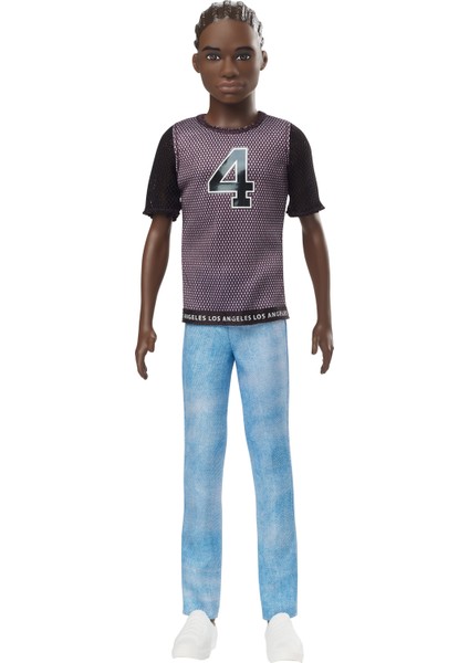 Ken Fashionistas Bebek Mavi Pantolonlu, LA Tişörtlü GDV13 fırsatları