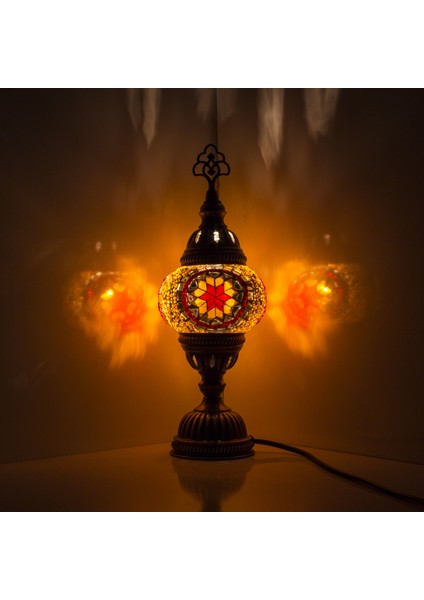 Dekoratif Osmanlı Masa Lambası modelleri