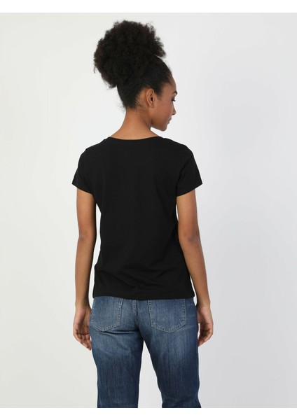 Colins Regular Fit Bisiklet Yaka Kadın Siyah Kısa Kol Tişört modelleri