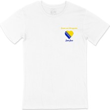 Cix Saraybosna Bosna Hersek Bayraklı Kalpli Cep Logo Tasarımlı Beyaz Tişört