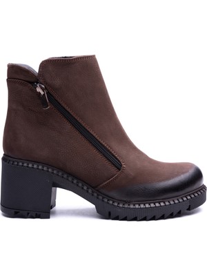 Bulldozer 230624 Kadın Bot