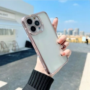 iPhone 12 Taşlı Kamera Korumalı Parlak Swarovski Şeffaf Silikon Telefon Kılıfı