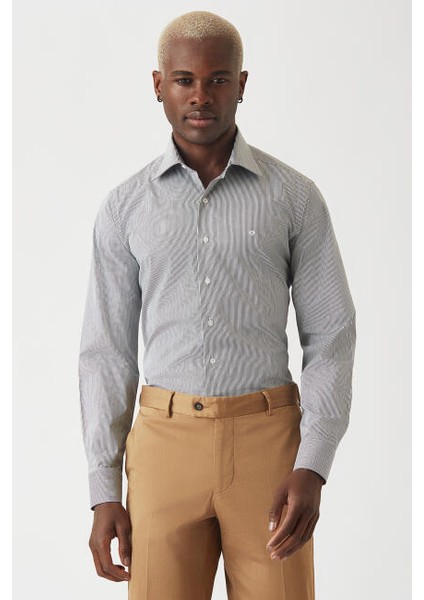 Erkek Regular Fit Uzun Kollu Klasik Gömlek SIYAH GM22K222056_C99