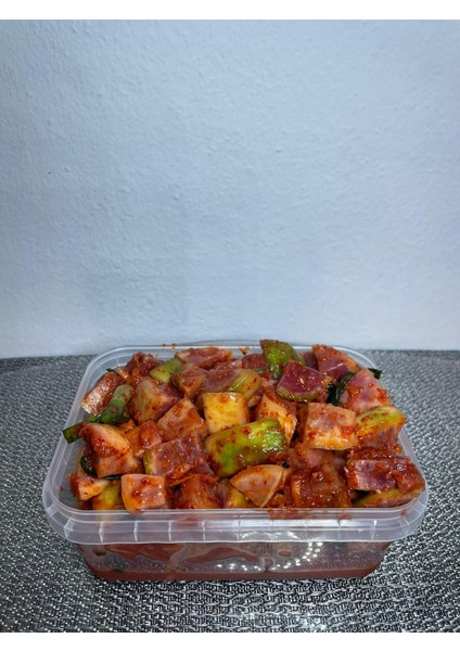 Trup Kimchi Kkakdugi