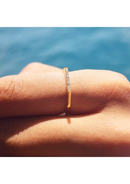 Gümüş Yüzük - Altıgen Sıra Çizgi Signity Swarovski Taşlı 925 Ayar Gümüş Alyans fırsatları