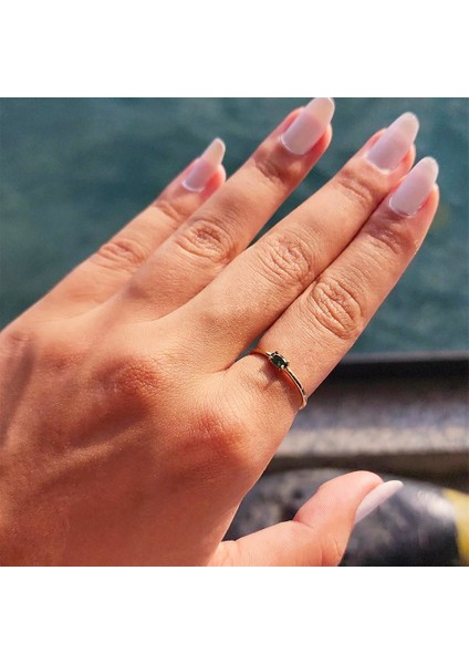 Gümüş Yüzük - 0.30Karat Oval Swarovski Zümrüt Yeşili 925 Ayar Gümüş Yüzük-Tektaş Minimal Gümüş Yüzük fiyatları