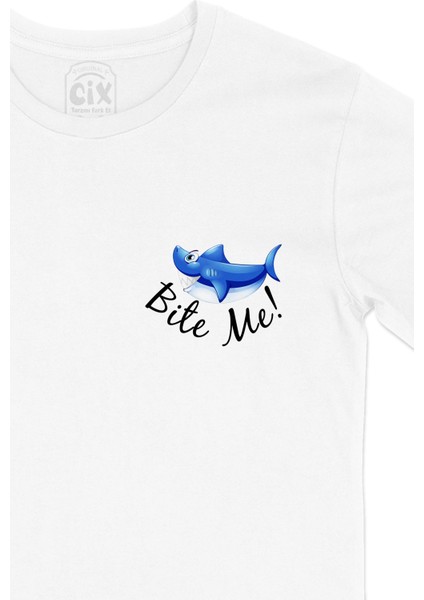 Bite Me Cep Logo Tasarımlı Beyaz Tişört fiyatları
