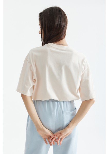 Çiçek Baskılı T-Shirt K fırsatları