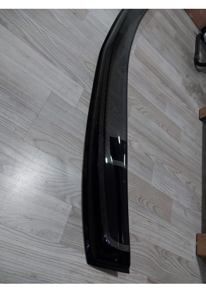 Benekli Hilux 2005-2009 Kaput Rüzgarlığı