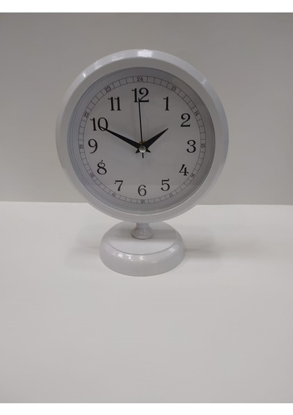 Beyaz Metal Ofis Salon Otel Masa Saati 25*20 cm
