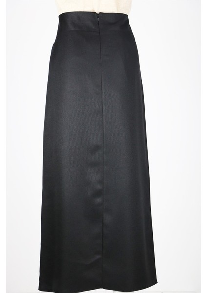 Önü Kemer Detaylı Kumaş Kalem Etek