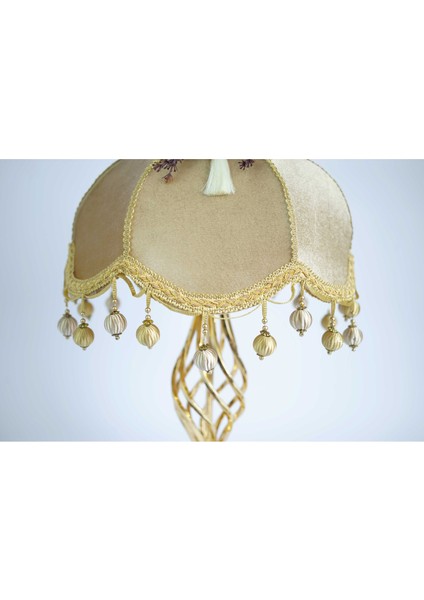 Kadife Kaplı Çiçek Dekorlu Gold Kaplama Vintage Abajur