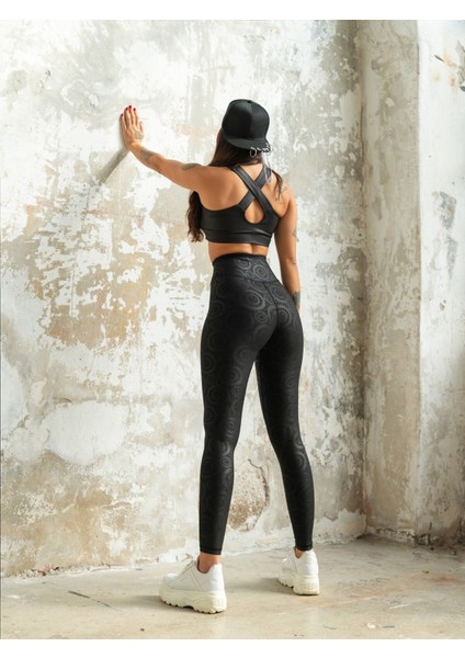 Deri Görünümlü Desenli Tayt modelleri