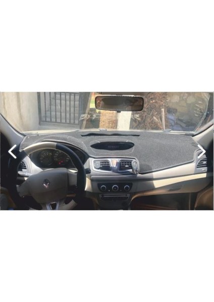 Renault Megane 3 / Fluence Modellerine Uygun Torpido Koruma Halısı Siyah Kenar Renk Kırmızı fiyatları