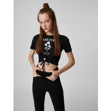 Koton Crop Tişört Baskılı Pencere Detaylı Kısa Kollu