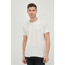 Cekmon Erkek Asimetrik Yırtık Detaylı Bisiklet Yaka Kısa Kollu Basic T-Shirt